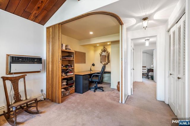 685 Sunset Road, Teaneck, NJ 07666
