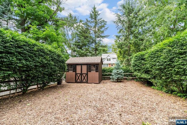 685 Sunset Road, Teaneck, NJ 07666