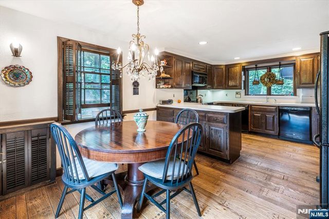 685 Sunset Road, Teaneck, NJ 07666