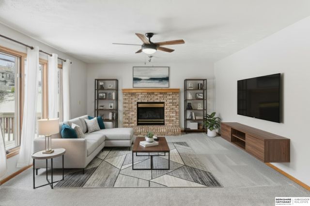 7434 Ernst Street, Omaha, NE 68122