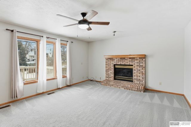 7434 Ernst Street, Omaha, NE 68122