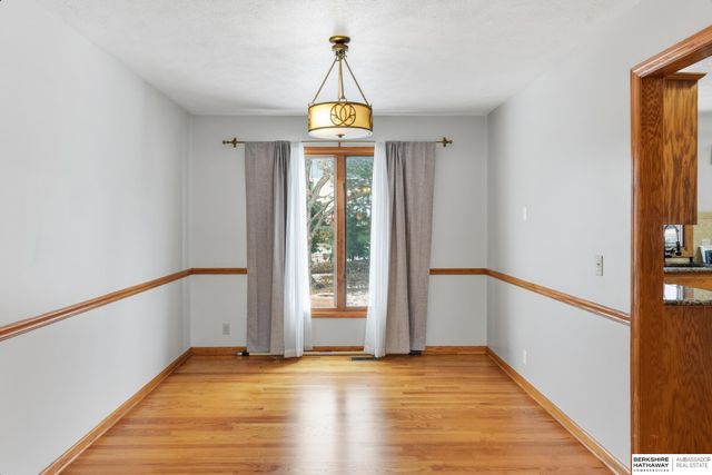 7434 Ernst Street, Omaha, NE 68122