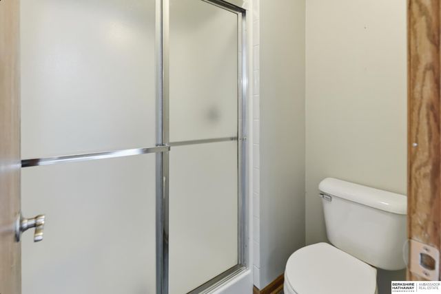 7434 Ernst Street, Omaha, NE 68122