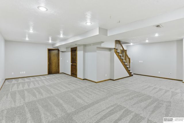 7434 Ernst Street, Omaha, NE 68122