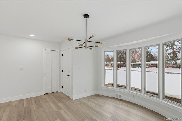 32336 Tareyton Street, Farmington, MI 48334