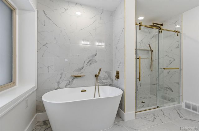 32336 Tareyton Street, Farmington, MI 48334