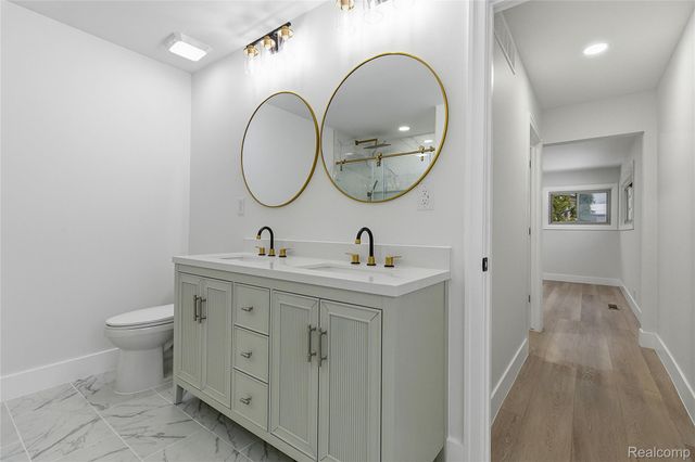 32336 Tareyton Street, Farmington, MI 48334