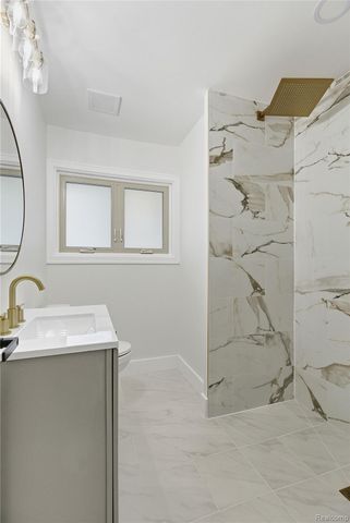 32336 Tareyton Street, Farmington, MI 48334