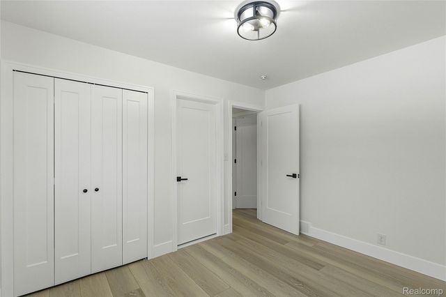 32336 Tareyton Street, Farmington, MI 48334