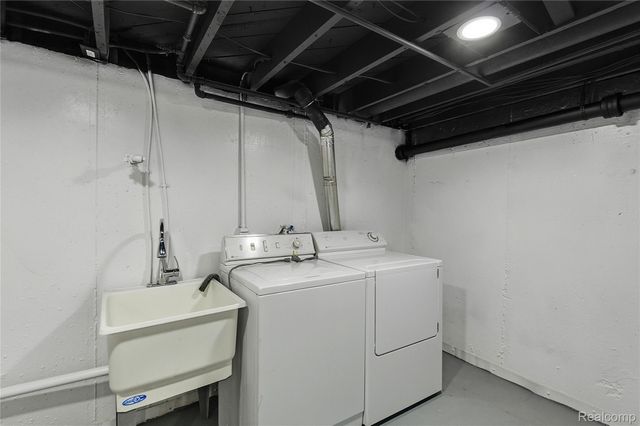 32336 Tareyton Street, Farmington, MI 48334