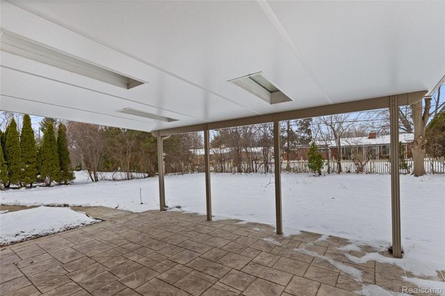 32336 Tareyton Street, Farmington, MI 48334