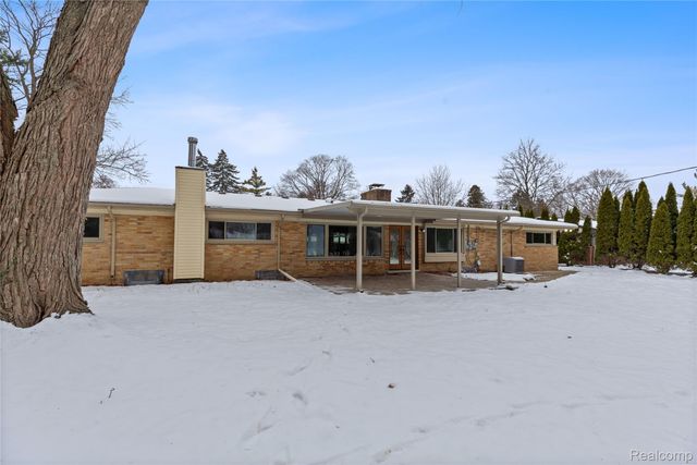 32336 Tareyton Street, Farmington, MI 48334