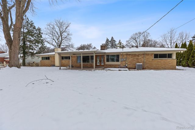 32336 Tareyton Street, Farmington, MI 48334