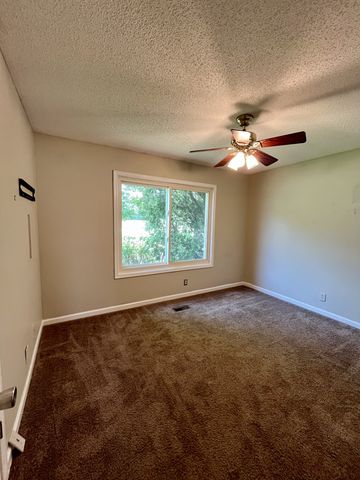 2758 Shepherds Ct, Woodlawn, TN 37191