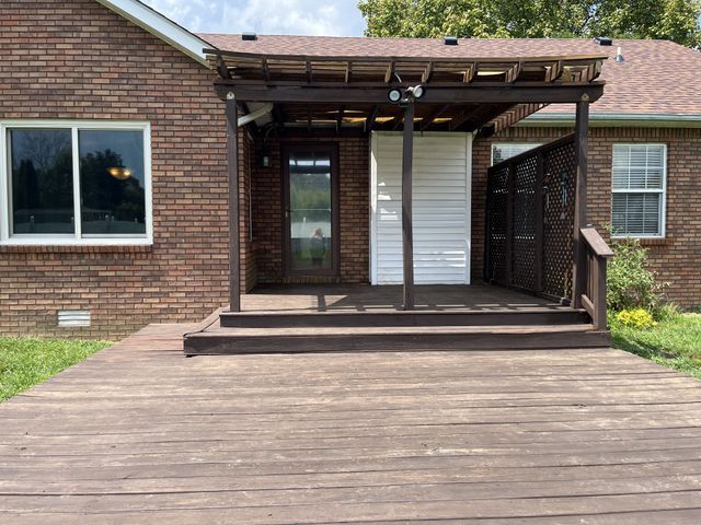 2758 Shepherds Ct, Woodlawn, TN 37191