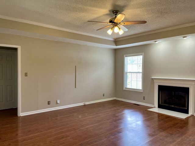 2758 Shepherds Ct, Woodlawn, TN 37191