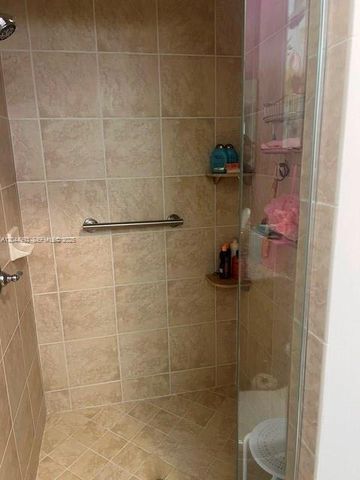 16102 Emerald Estates Dr 235 235, Weston, FL 33331
