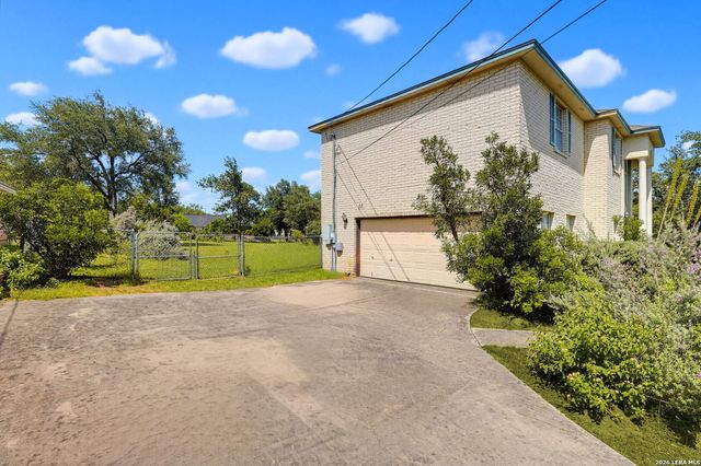 511 ORACLE DR, San Antonio, TX 78260