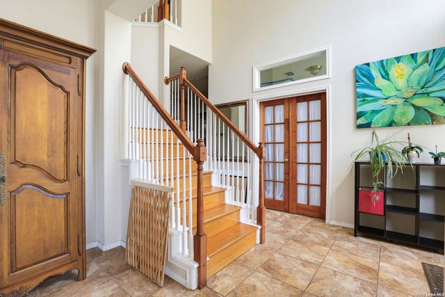 511 ORACLE DR, San Antonio, TX 78260