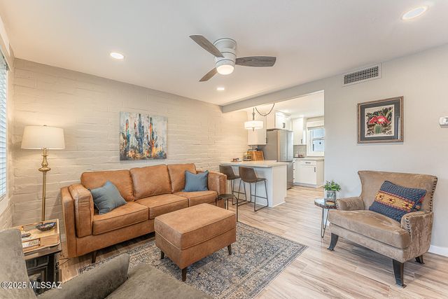 495 S Paseo Madera, Green Valley, AZ 85614