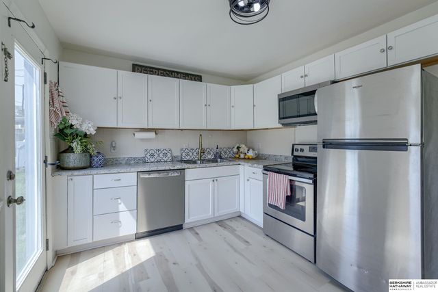 7336 S 71st Avenue, Omaha, NE 68128