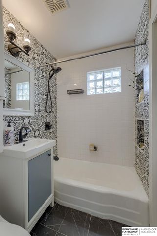 7336 S 71st Avenue, Omaha, NE 68128