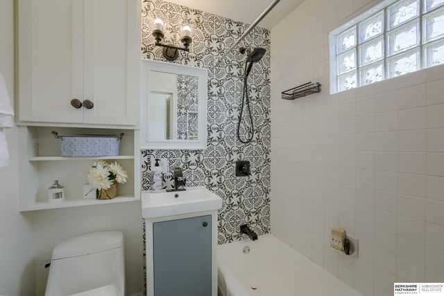 7336 S 71st Avenue, Omaha, NE 68128