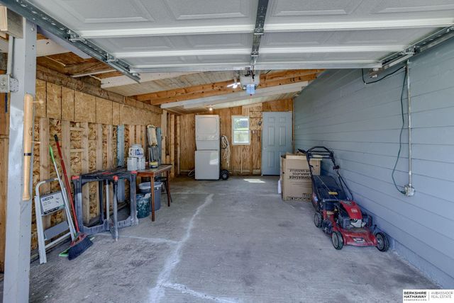 7336 S 71st Avenue, Omaha, NE 68128