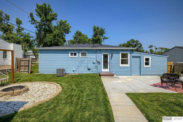 7336 S 71st Avenue, Omaha, NE 68128