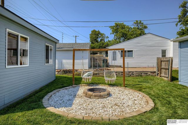 7336 S 71st Avenue, Omaha, NE 68128