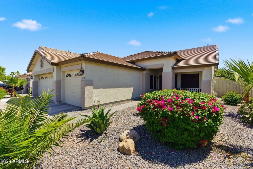 237 S 122ND Avenue, Avondale, AZ 85323 — exterior