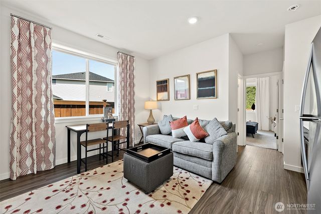 5711 Great Glen Road SW, Port Orchard, WA 98367