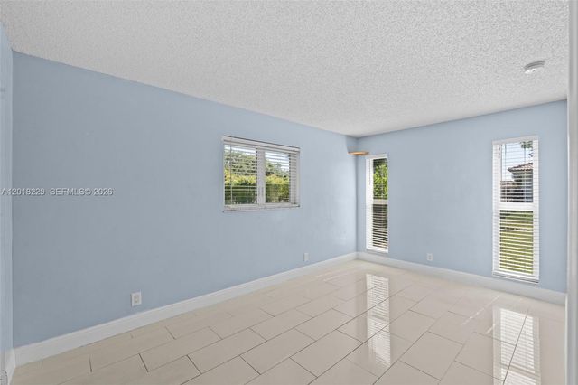 3165 NW 116 Avenue 3165, Coral Springs, FL 33065