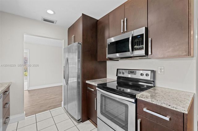 3165 NW 116 Avenue 3165, Coral Springs, FL 33065