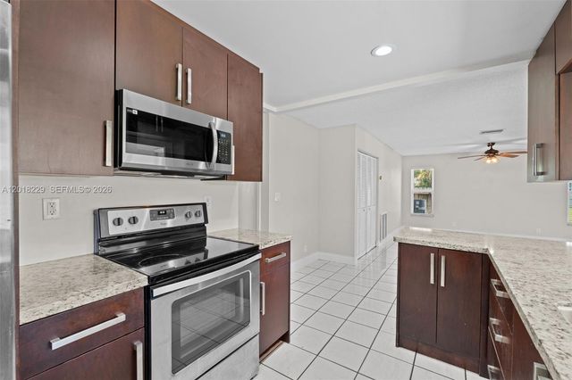 3165 NW 116 Avenue 3165, Coral Springs, FL 33065