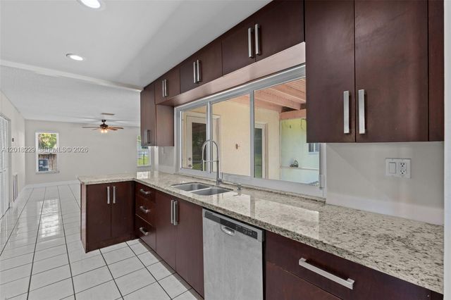 3165 NW 116 Avenue 3165, Coral Springs, FL 33065