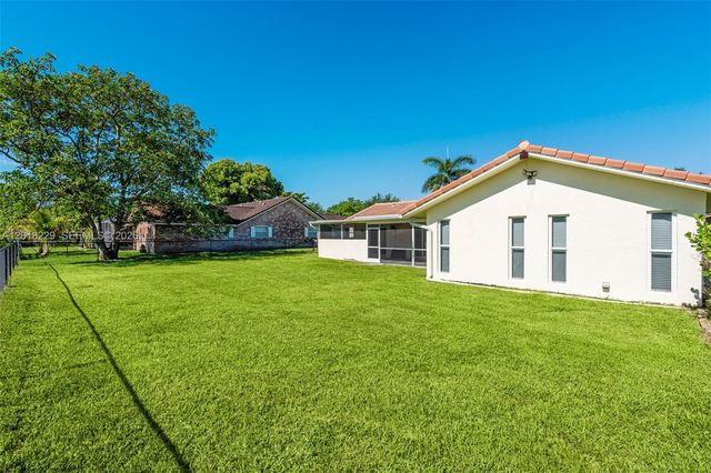 3165 NW 116 Avenue 3165, Coral Springs, FL 33065