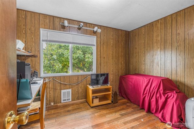 2703 Maple Street, Bremerton, WA 98310