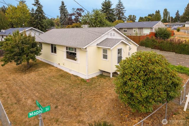 2703 Maple Street, Bremerton, WA 98310