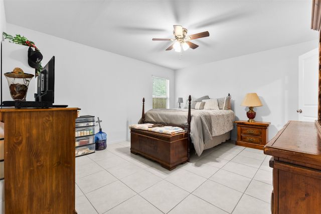900 Odlozil Lane, Ennis, TX 75119