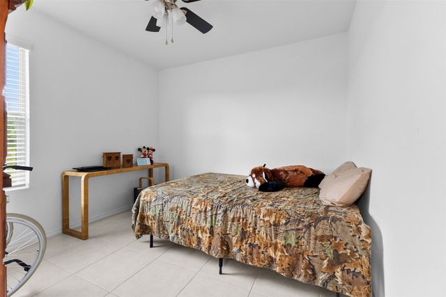 900 Odlozil Lane, Ennis, TX 75119