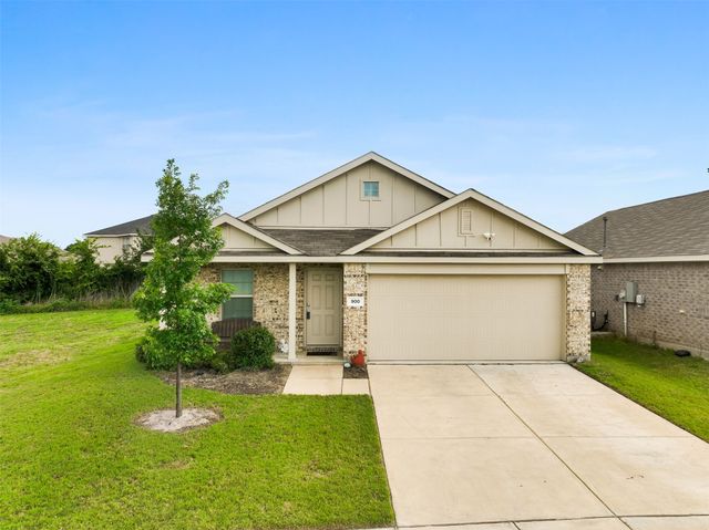 900 Odlozil Lane, Ennis, TX 75119