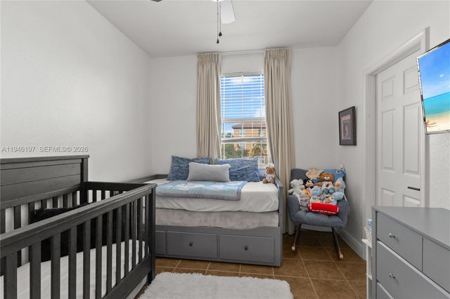 14725 SW 11th St, Pembroke Pines, FL 33027