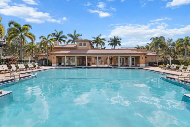 14725 SW 11th St, Pembroke Pines, FL 33027