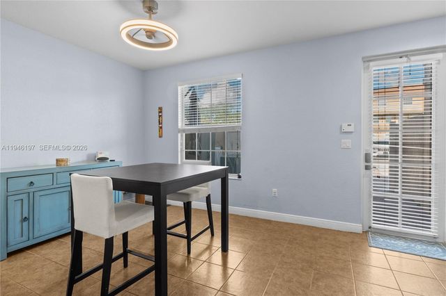 14725 SW 11th St, Pembroke Pines, FL 33027