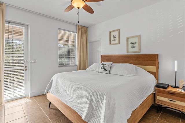 14725 SW 11th St, Pembroke Pines, FL 33027