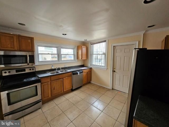 6838 OGONTZ AVE, Philadelphia, PA 19138