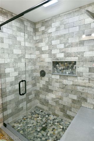 8093 S Park Drive, Garrettsville, OH 44231