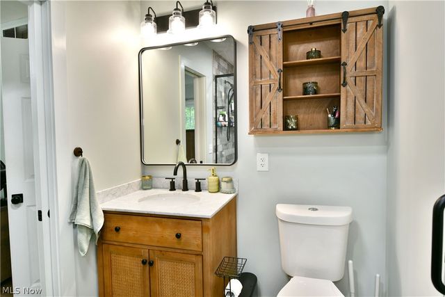 8093 S Park Drive, Garrettsville, OH 44231