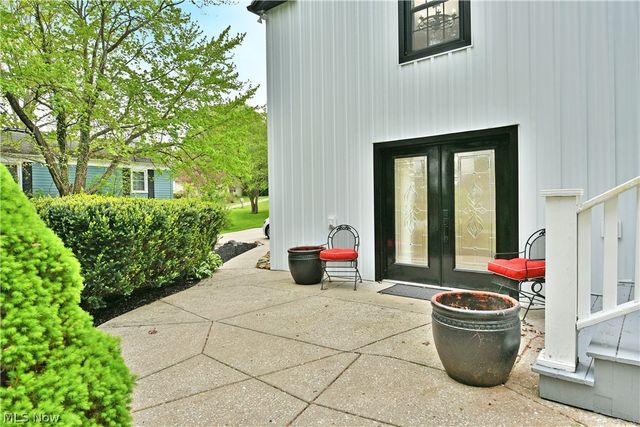8093 S Park Drive, Garrettsville, OH 44231